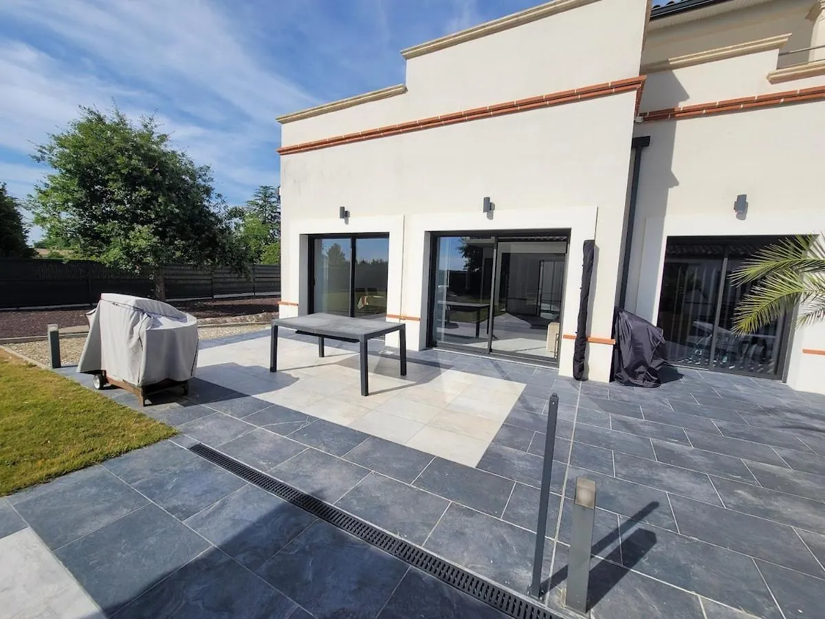 Only You Option Spa, Sauna Et Piscine Castelsarrasin 0*,