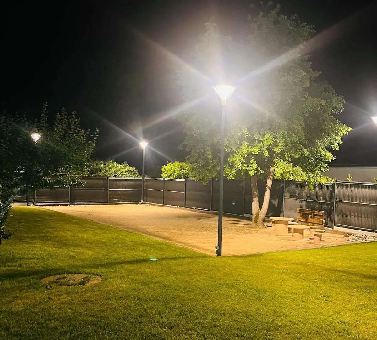 Apartmán Only You Option Spa, Sauna Et Piscine Castelsarrasin